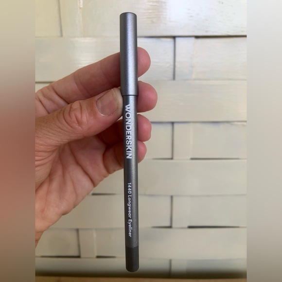 Wonderskin 1440 Longwear Eyeliner Oyster Blue - Picture 6 of 8